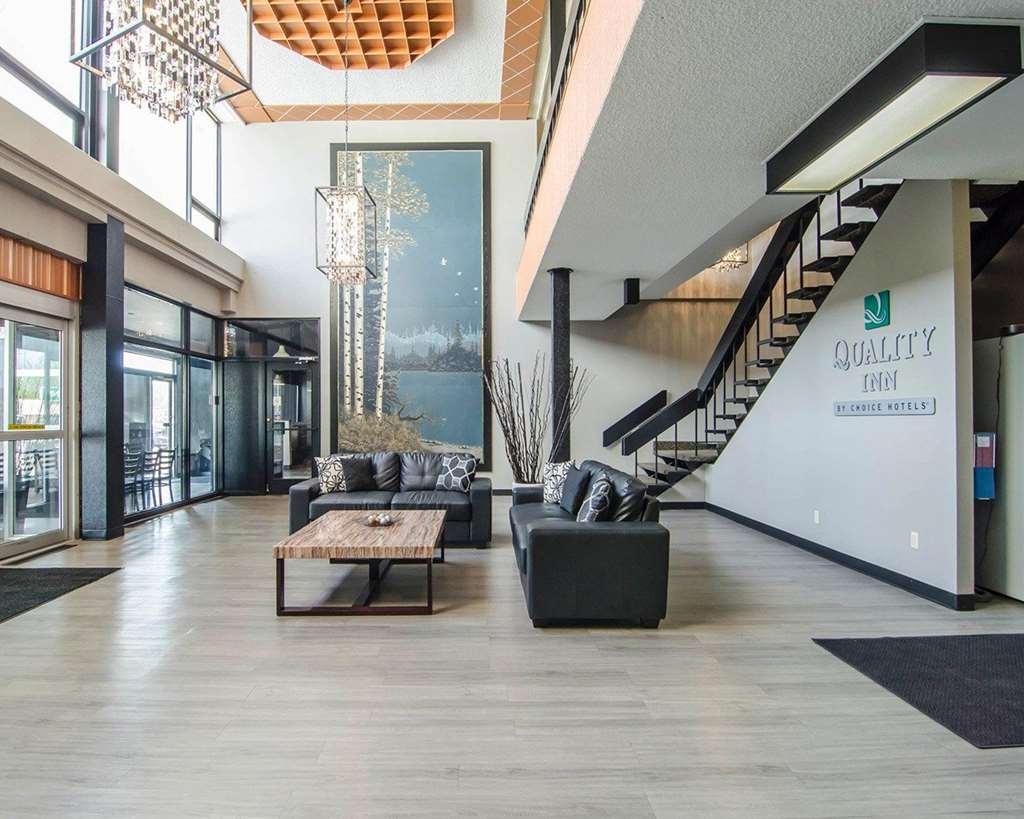Hotel Ramada By Wyndham Whitecourt Interiér fotografie